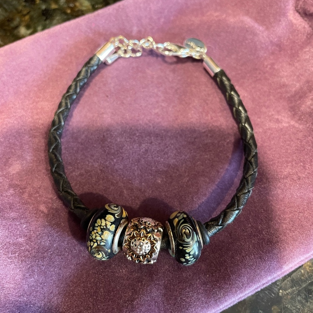 Davinci Leather braided Charm bracelet w charms